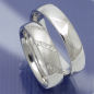 Preview: Eheringe aus Weissgold mit drei Brillantstreifen P4112869