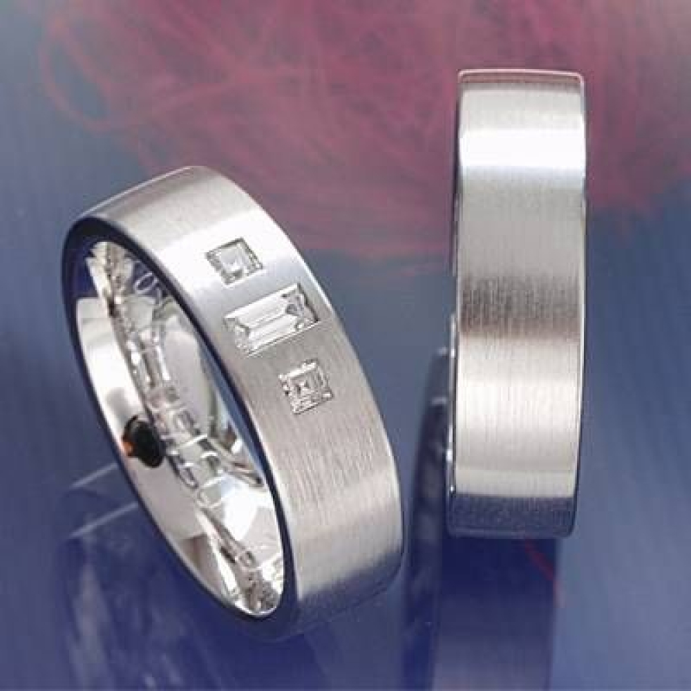 Eheringe Trauringe aus 585 Weißgold mit Diamanten 48-03150