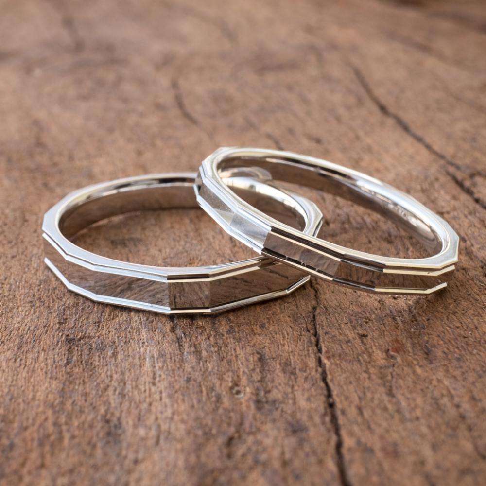 Preview: Twinkles Trauringe aus 375 Weißgold – facettenreiche Eleganz in moderner Form