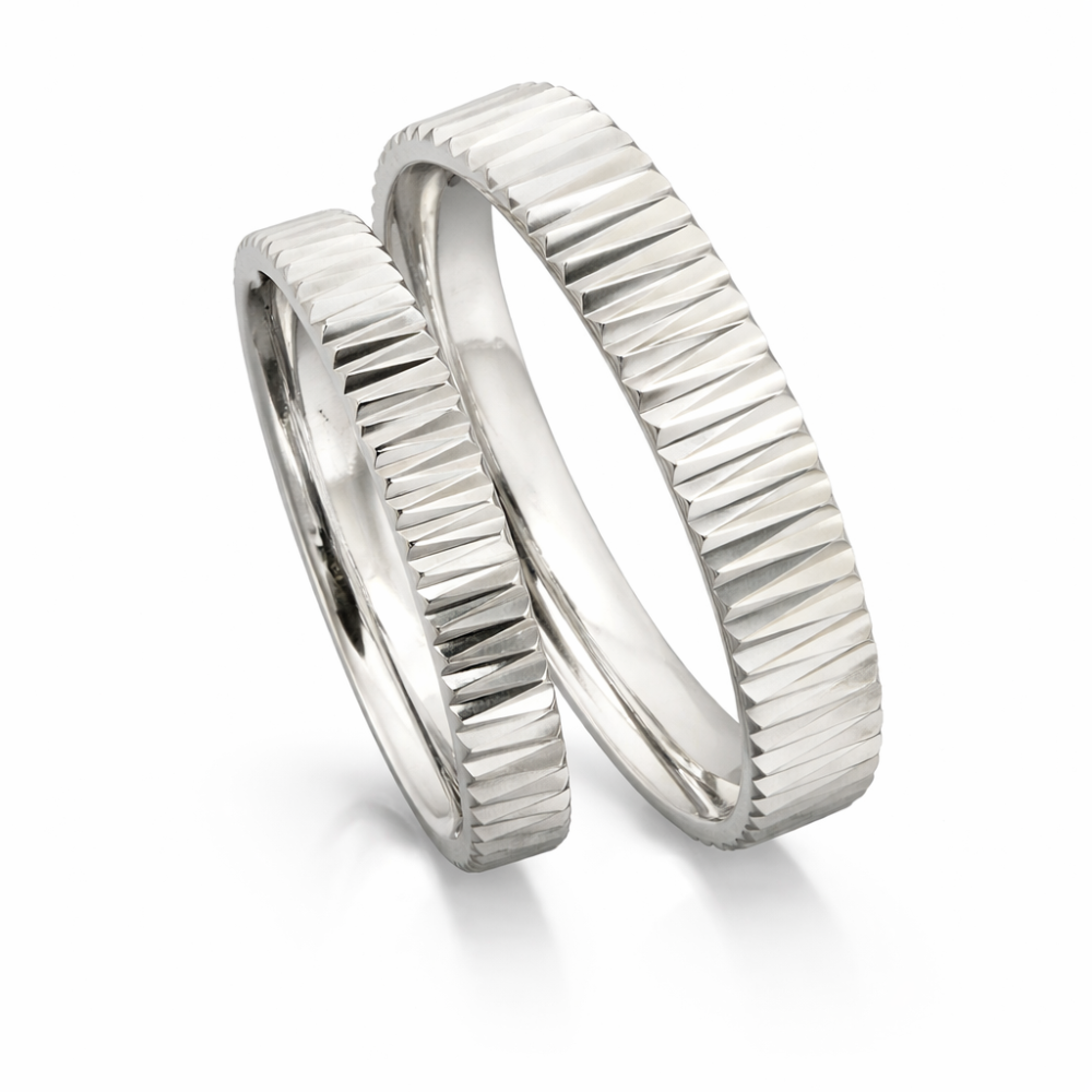 Preview: schmale Trauringe aus Haselnuss Gold