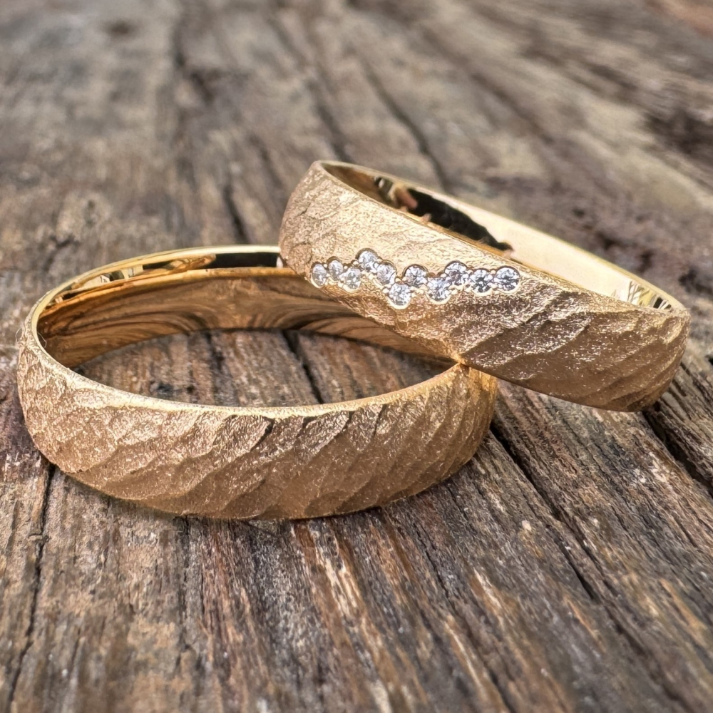 Preview: schmale Haselnuss Eheringe