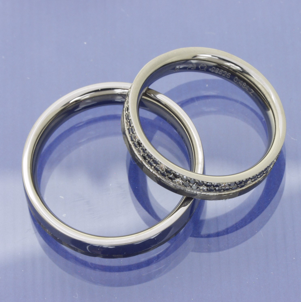 Preview: Trauringe aus 585 Graugold, Palladium & Carbon mit Brillanten | Zeitlose Eleganz für moderne Paare