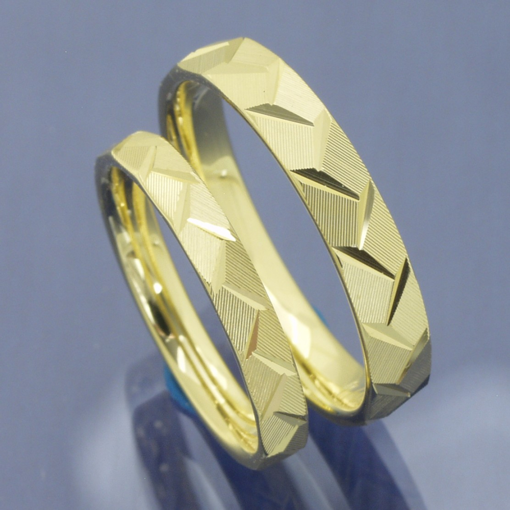 Trauringe mit Sternenhimmel