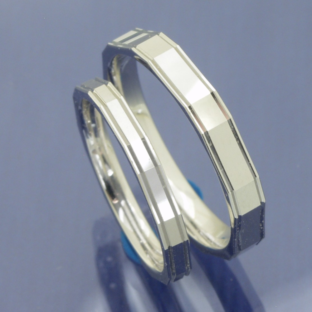 Trauringe mit Sternenhimmel