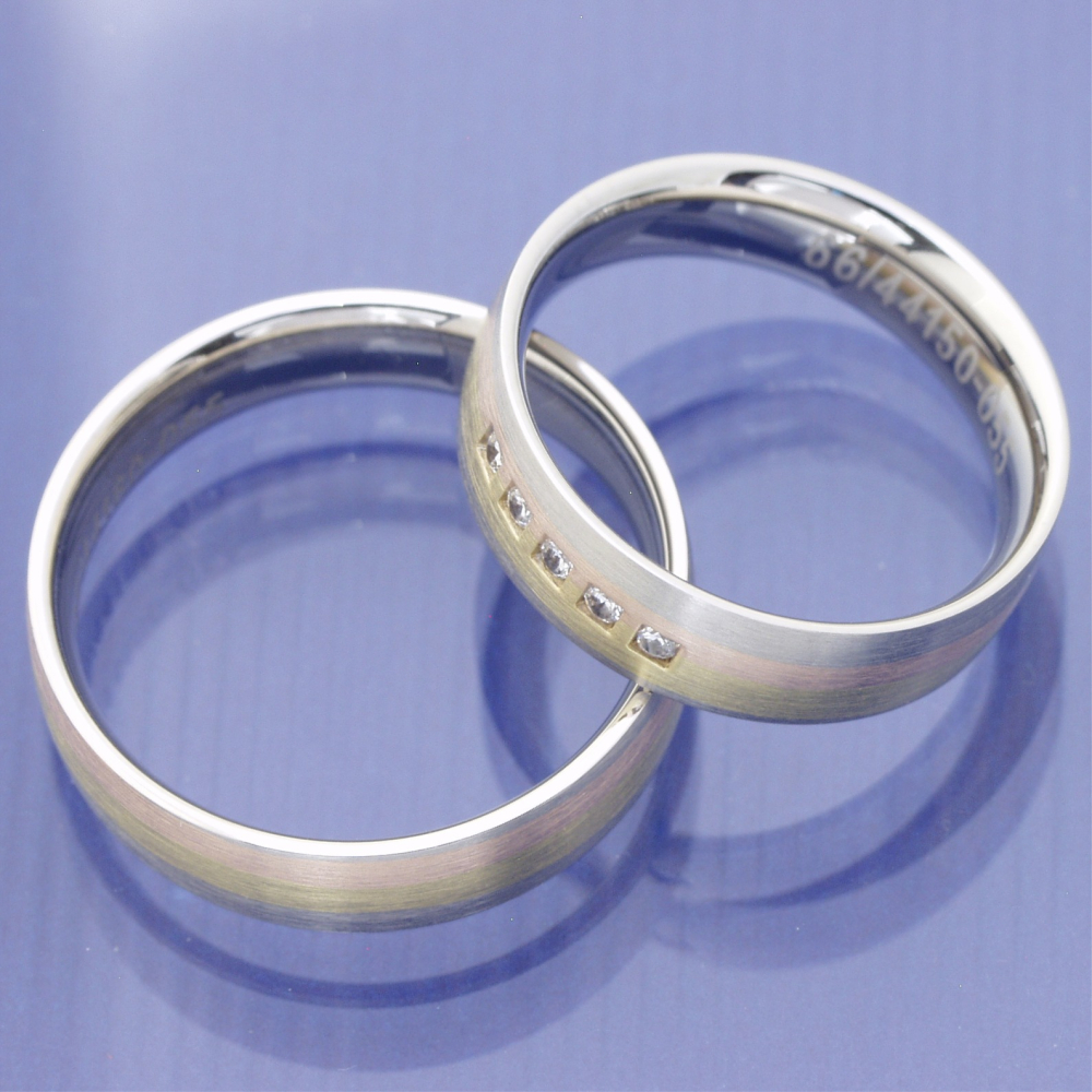 Preview: Tricolor Eheringe aus Weiß-, Rosé- und Gelbgold mit Diamanten – Modell Sunrise