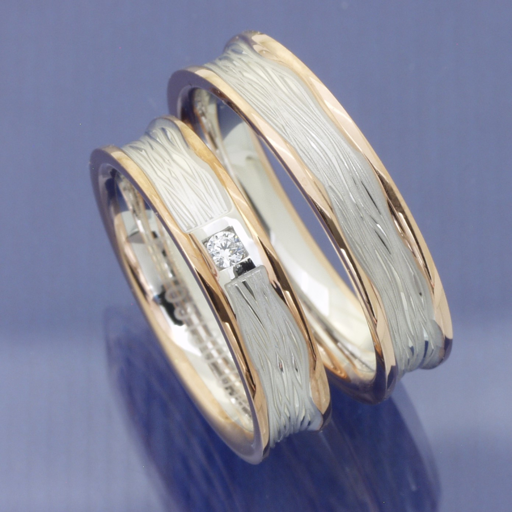 Preview: Bicolor Trauringe aus 585 Weissgold und Rotgold RU65130