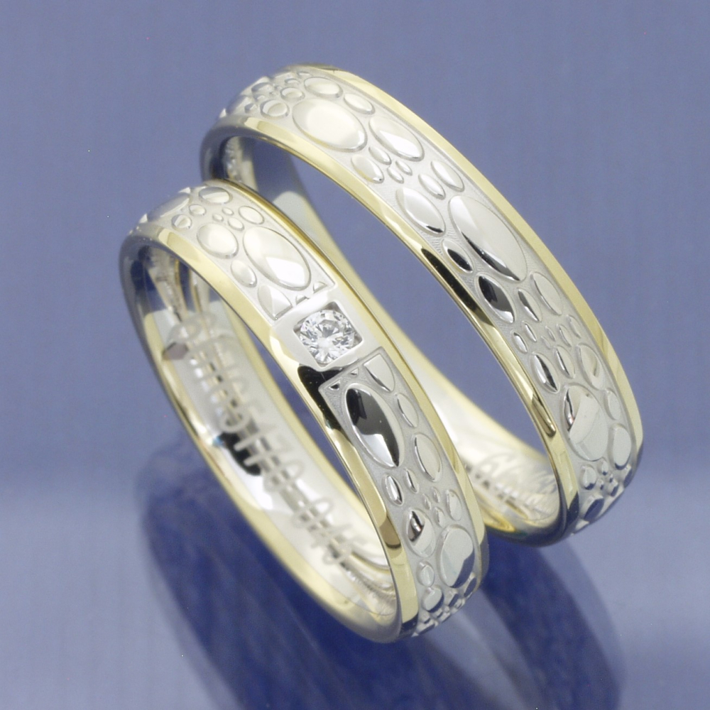 Preview: Bicolor Trauringe aus 585 Weissgold und Gelbgold RU65170