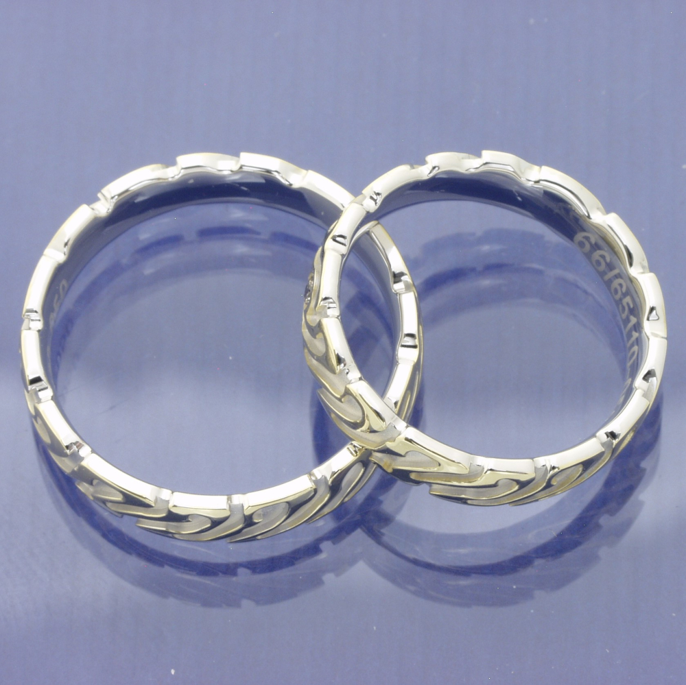 Preview: Bicolor Trauringe aus 585 Weissgold und Gelbgold RU65110