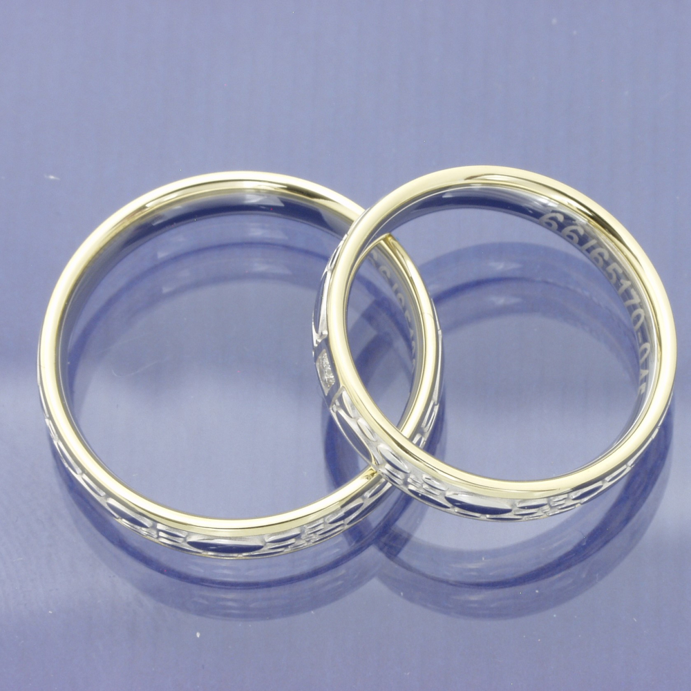 Preview: Bicolor Trauringe aus 585 Weissgold und Gelbgold RU65170