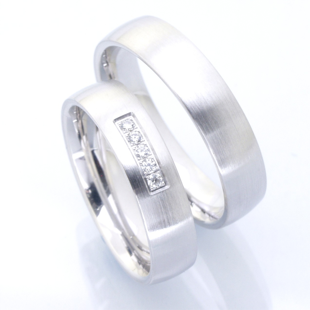 Preview: Schlichte Freundschaftsringe aus Silber mit 5 Steinen