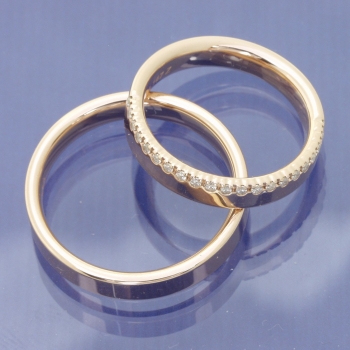Eheringe aus hochglanzpoliertem 585 Rotgold