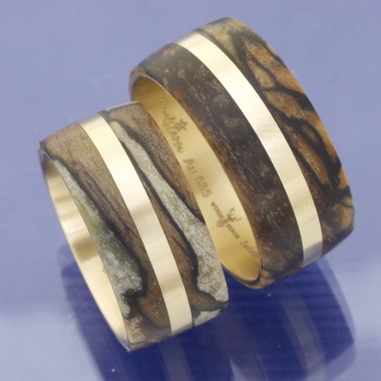 Breite Holz Ringe | Gold Eheringe mit Buche