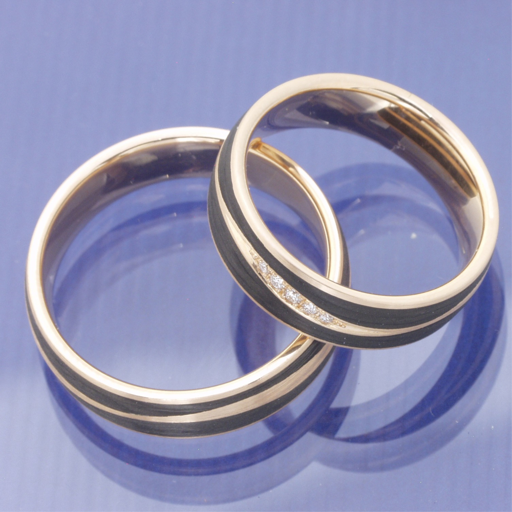 Preview: Seitenansicht Carbon Trauringe