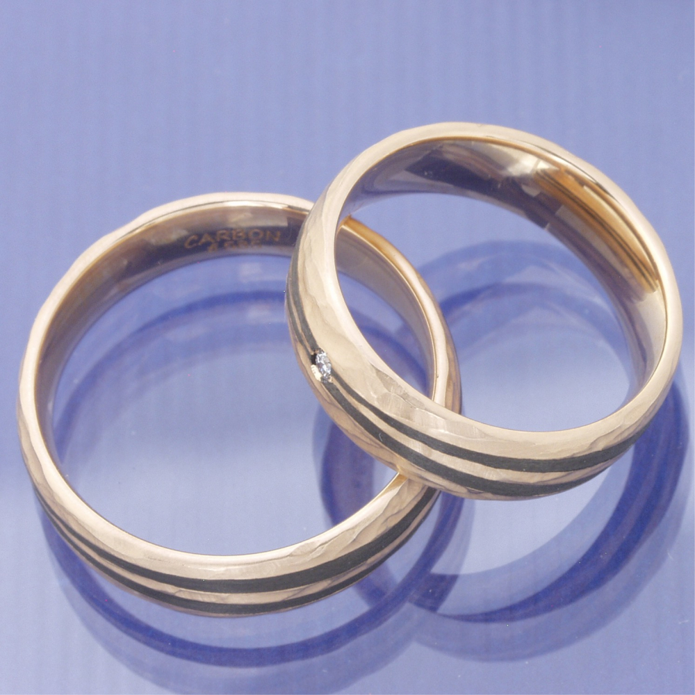 Preview: Seitenansicht Carbon Trauringe