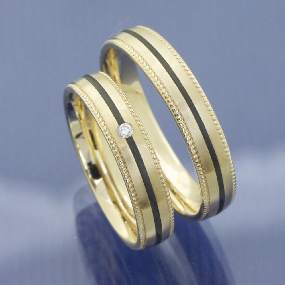 Apricotgold Carbon Trauringe