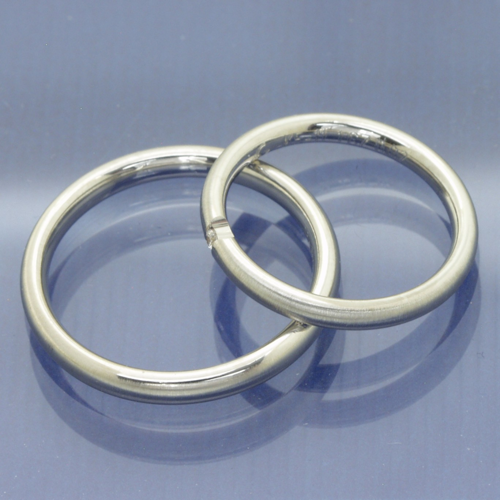 Preview: Schmale Palladis Trauringe aus 333 Palladium – Spannoptik