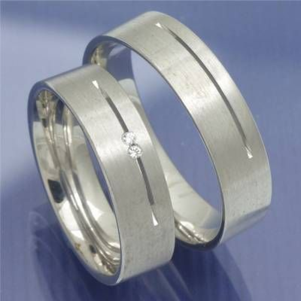 Trauringe aus 585 Weissgold Spirit of Love mit Spalt P1049818