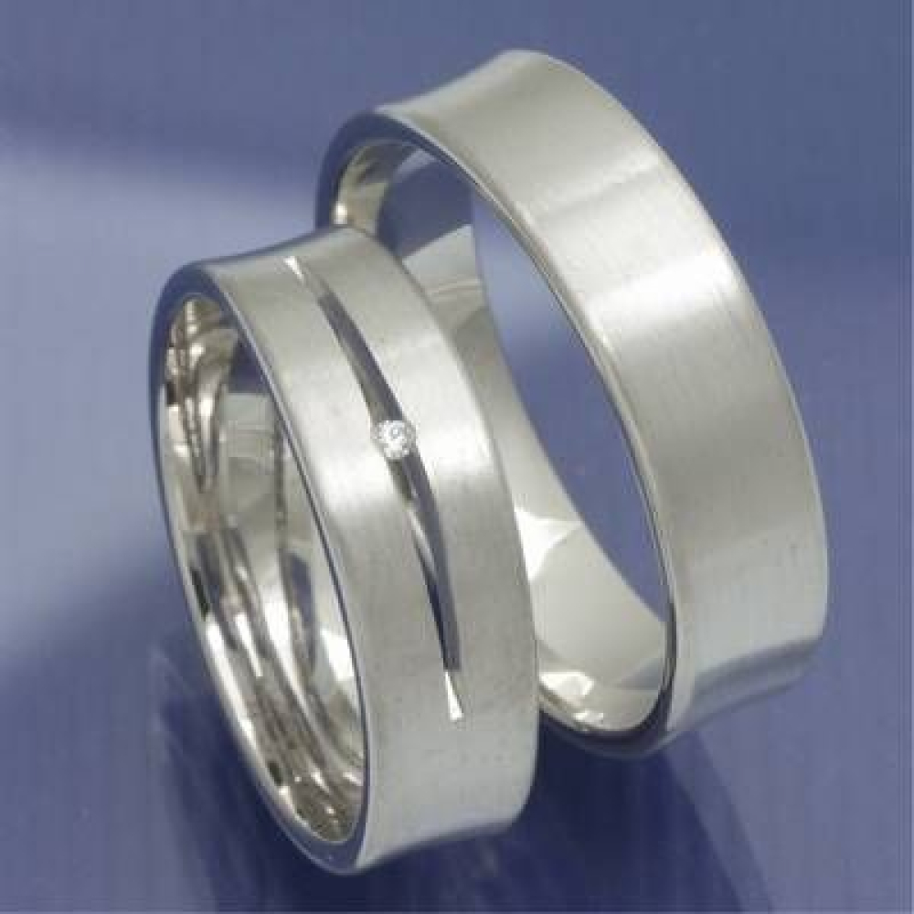 Trauringe aus 585 Weissgold aus der Serie Spirit of Love P1049820