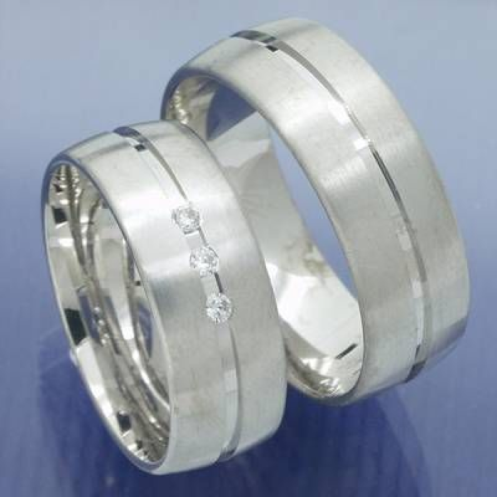 Massive und breite Trauringe 585 Weissgold mit Brillanten P1148804