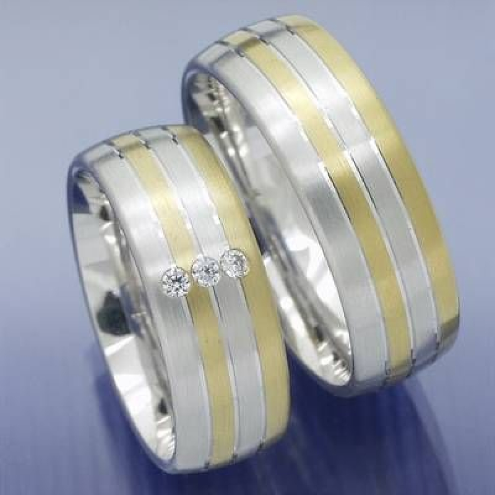 breite Partnerringe Trauringe aus 585 Gelbgold und Weissgold P2028853
