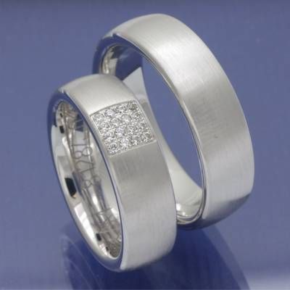 Trauringe aus mattiertem 585 Weißgold mit Brillanten S284