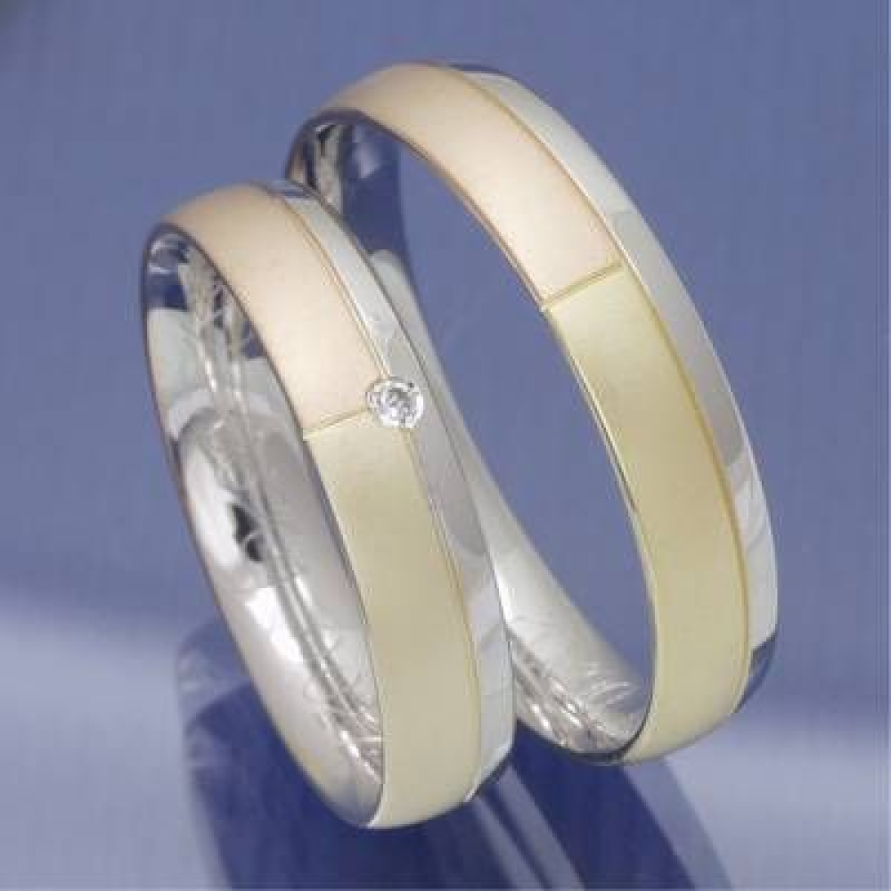 Trauringe aus 585 Gelbgold Weissgold und Rotgold mit Brillant P4037688