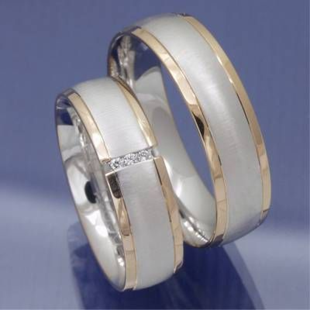 Trauringe aus 585 Weiss und Rotgold mit Brillanten P4037693