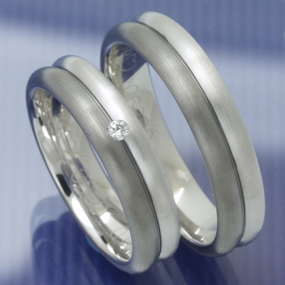 Trauringe Eheringe aus 585 Weissgold Black und White P5079051