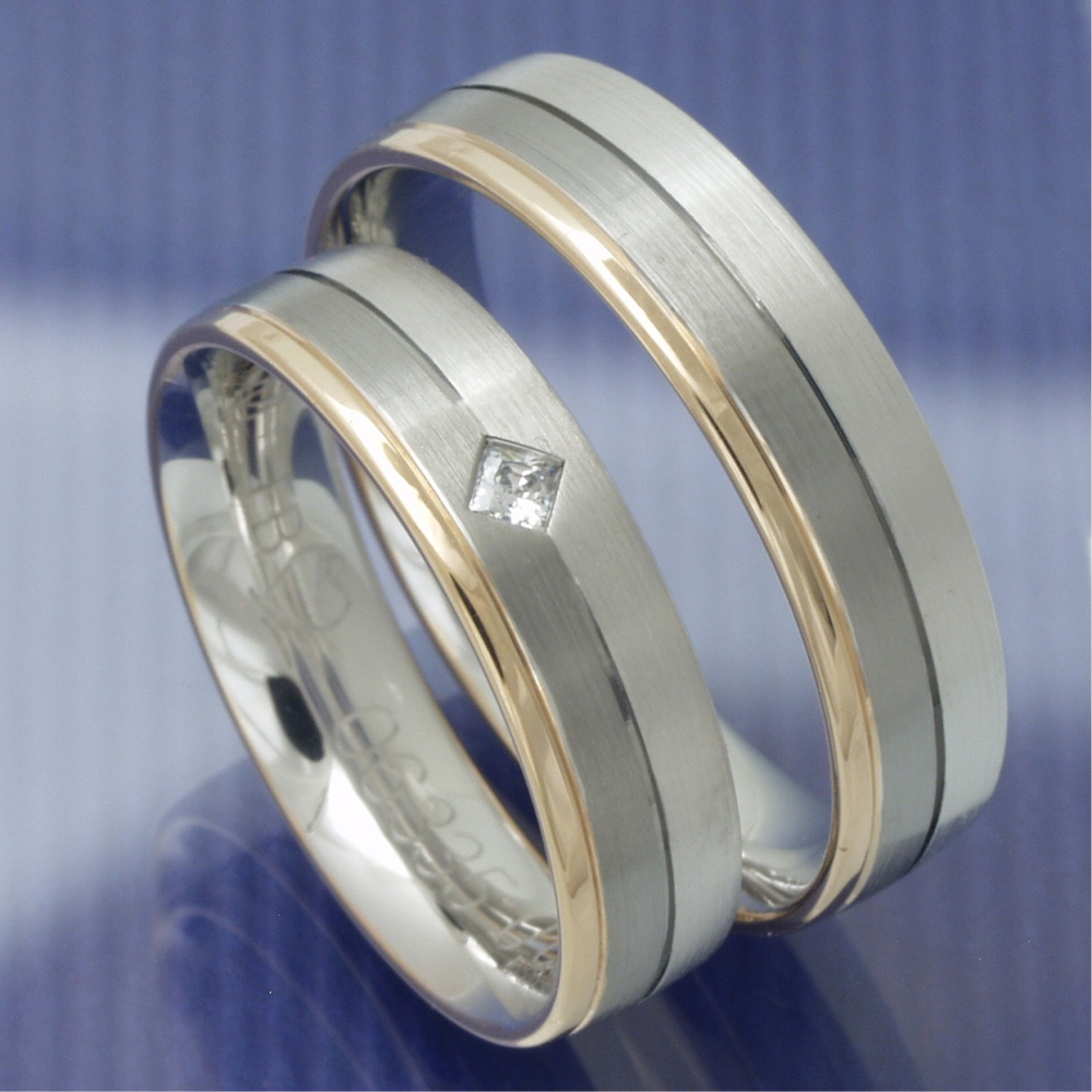 Eheringe Trauringe 585 Weissgold und Rotgold Black und White P5079061