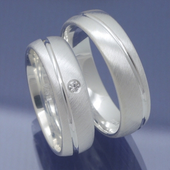 Stilvolle Verlobungsringe aus Silber - auch als Freundschafts- und Trauringe tragbar