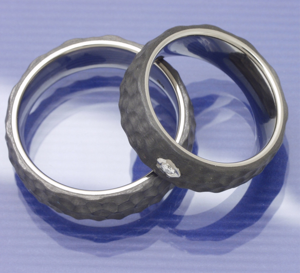 Preview: Titan Carbon Trauringe P8012467