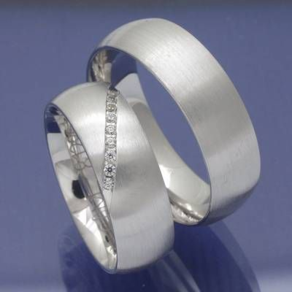 7 mm breite Trauringe aus 585 Weißgold mit Brillanten S280