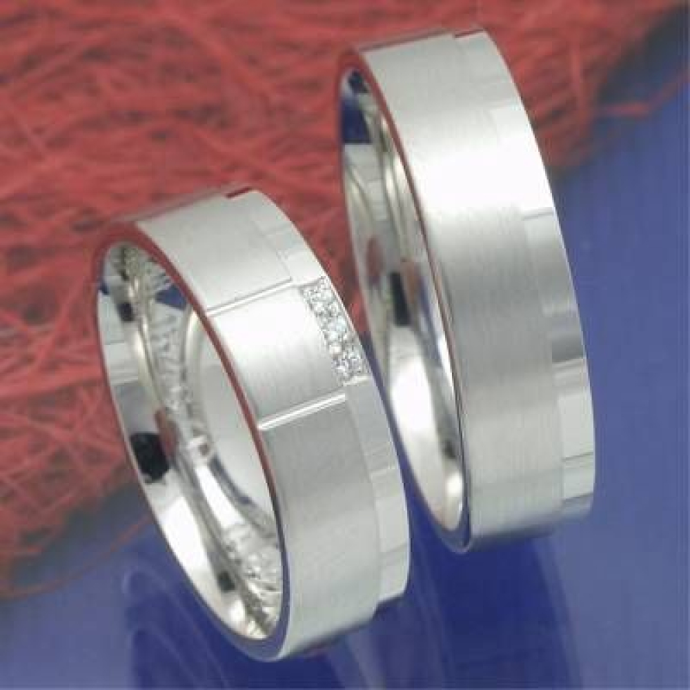 Eheringe Trauringe aus 585/°°° Weißgold mit Brillanten 061546