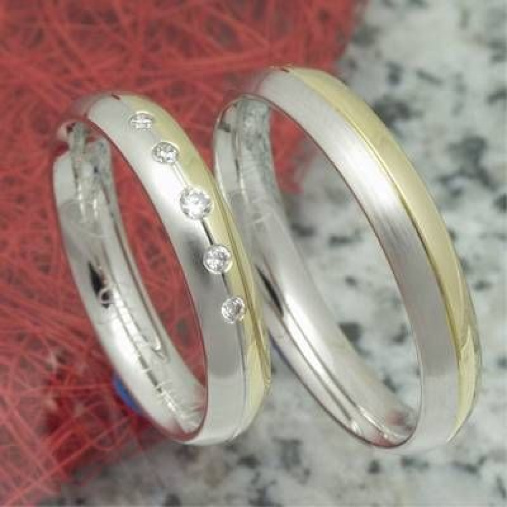 Bicolor Trauringe aus 585 Gelb und Weißgold B4804044