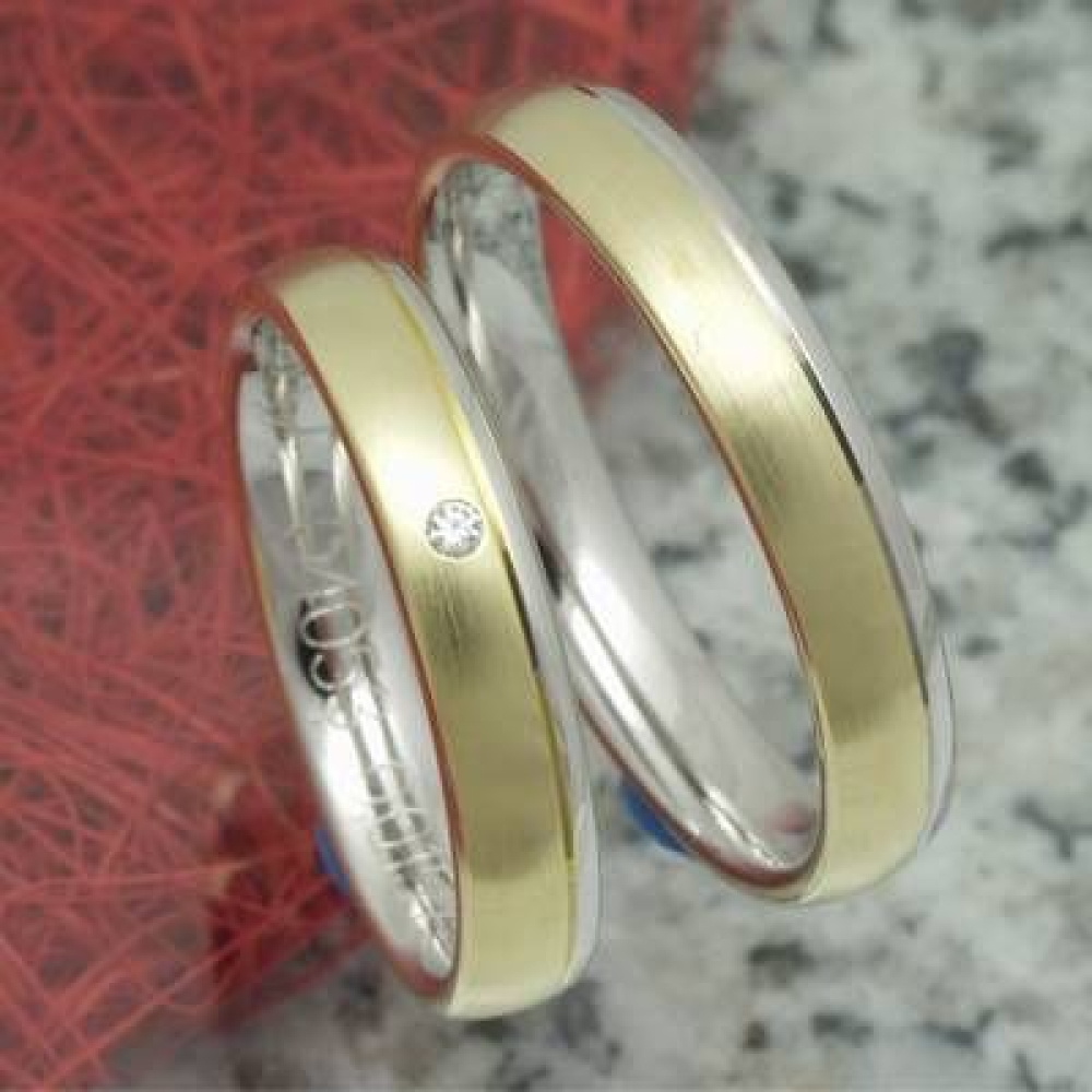 Bicolor Trauringe aus 585 Gelb und Weißgold B4804054