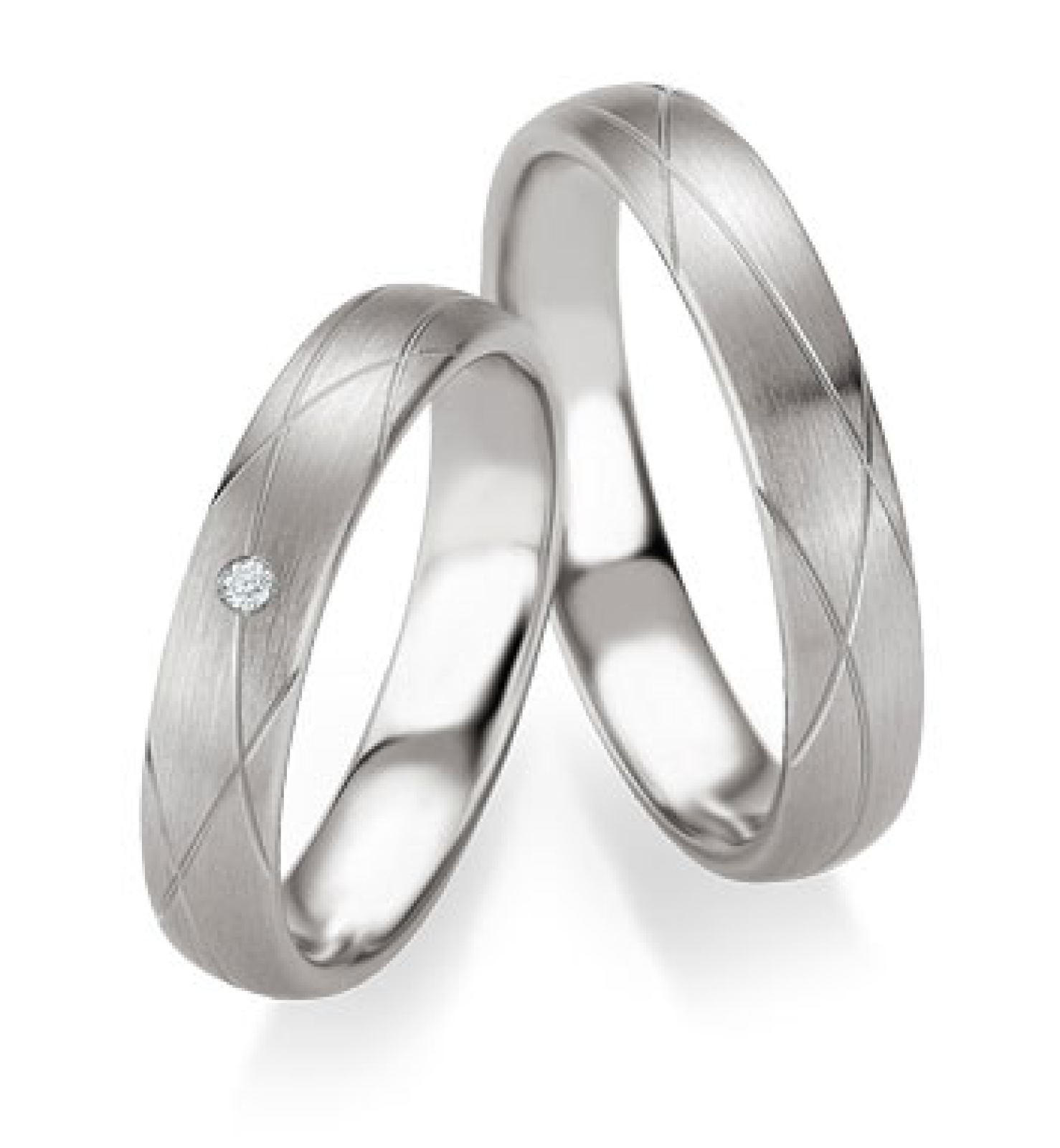 Trauringe aus platiniertem Silber mit einem Brillant P9043076