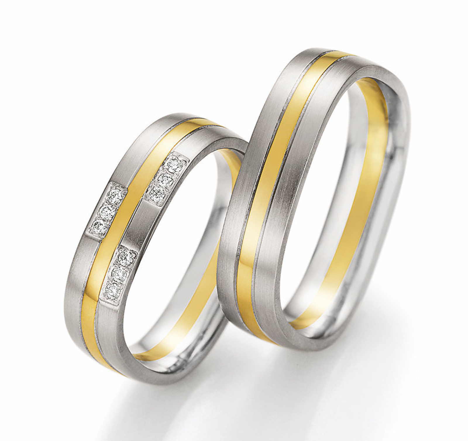 Quadratische Eheringe – 585 Weißgold & Gelbgold mit 0,045 ct Brillanten