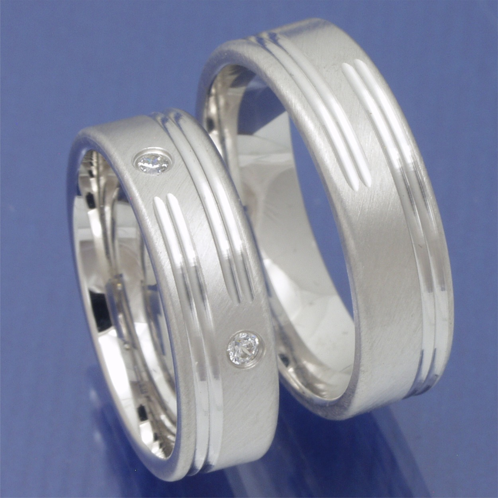 rhodinierte Freundschaftsringe und Verlobungsringe L404