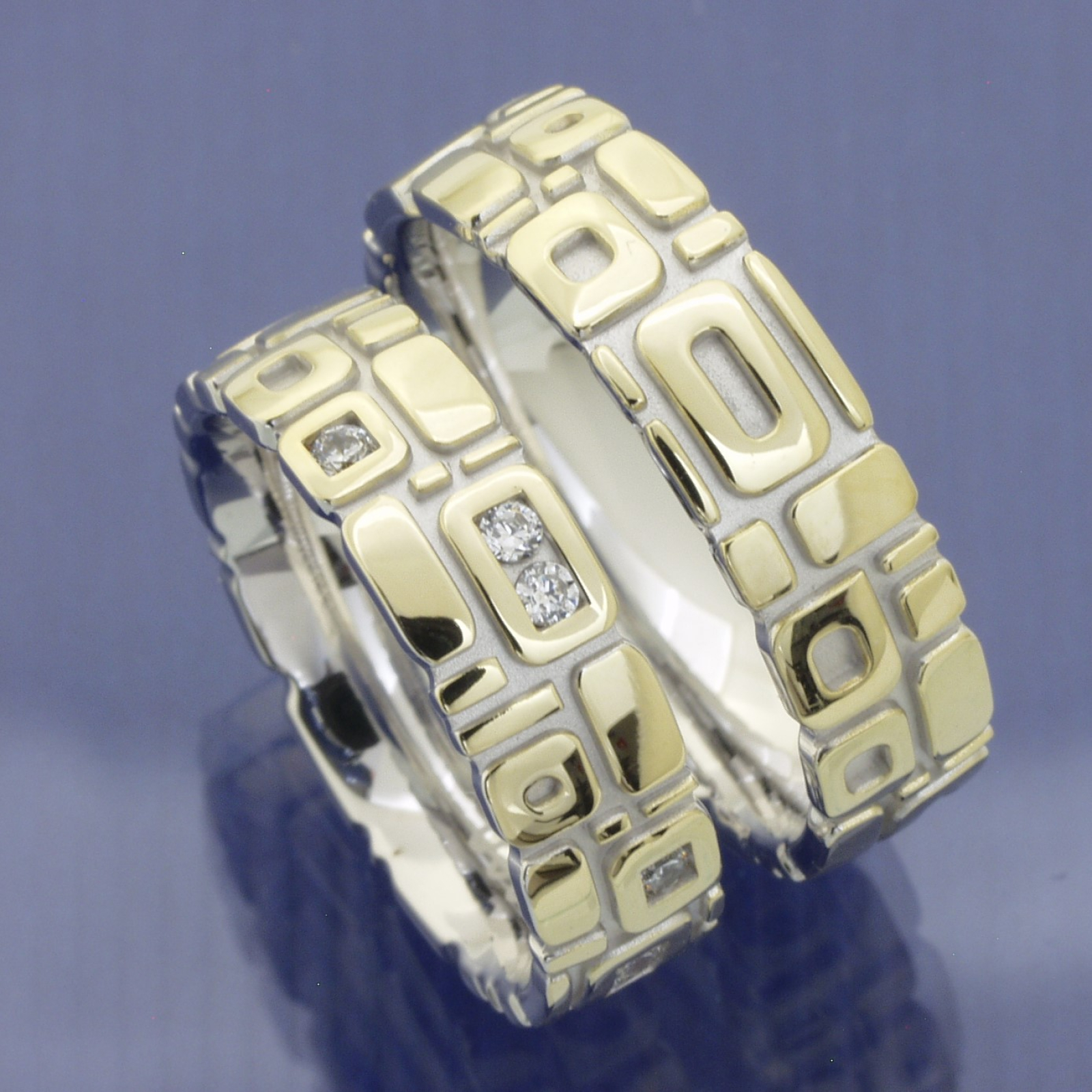Bicolor Trauringe aus 585 Weissgold und Gelbgold RU65030
