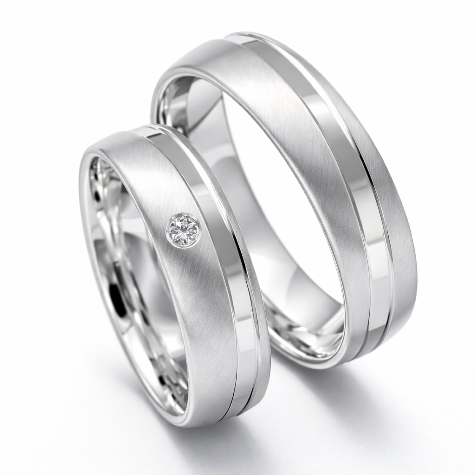 Elegante Freundschafts- und Trauringe aus 925 Silber mit Glanzstreifen und Zirkonia