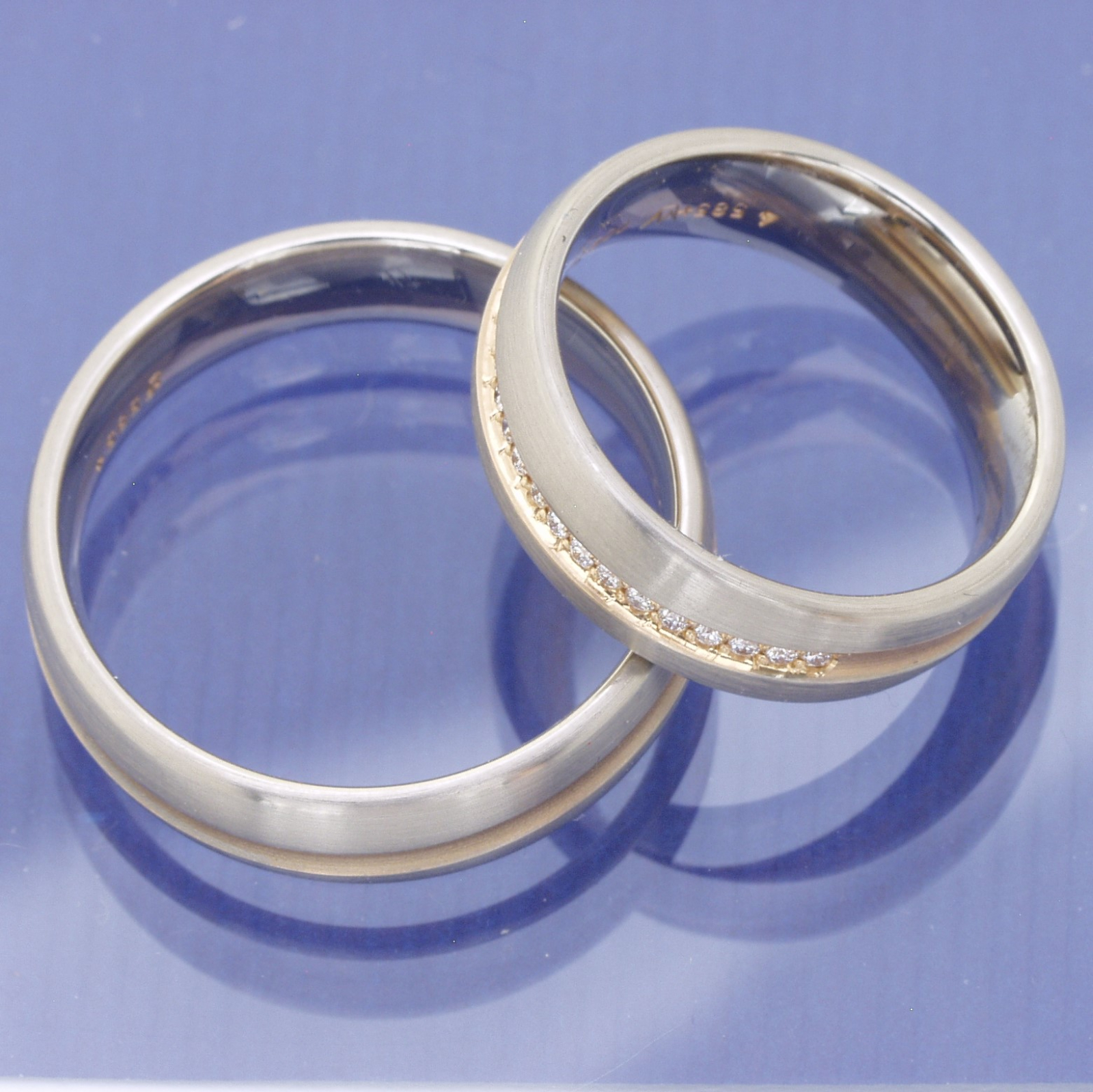 Eheringe mit Rotgold Nut P7074020