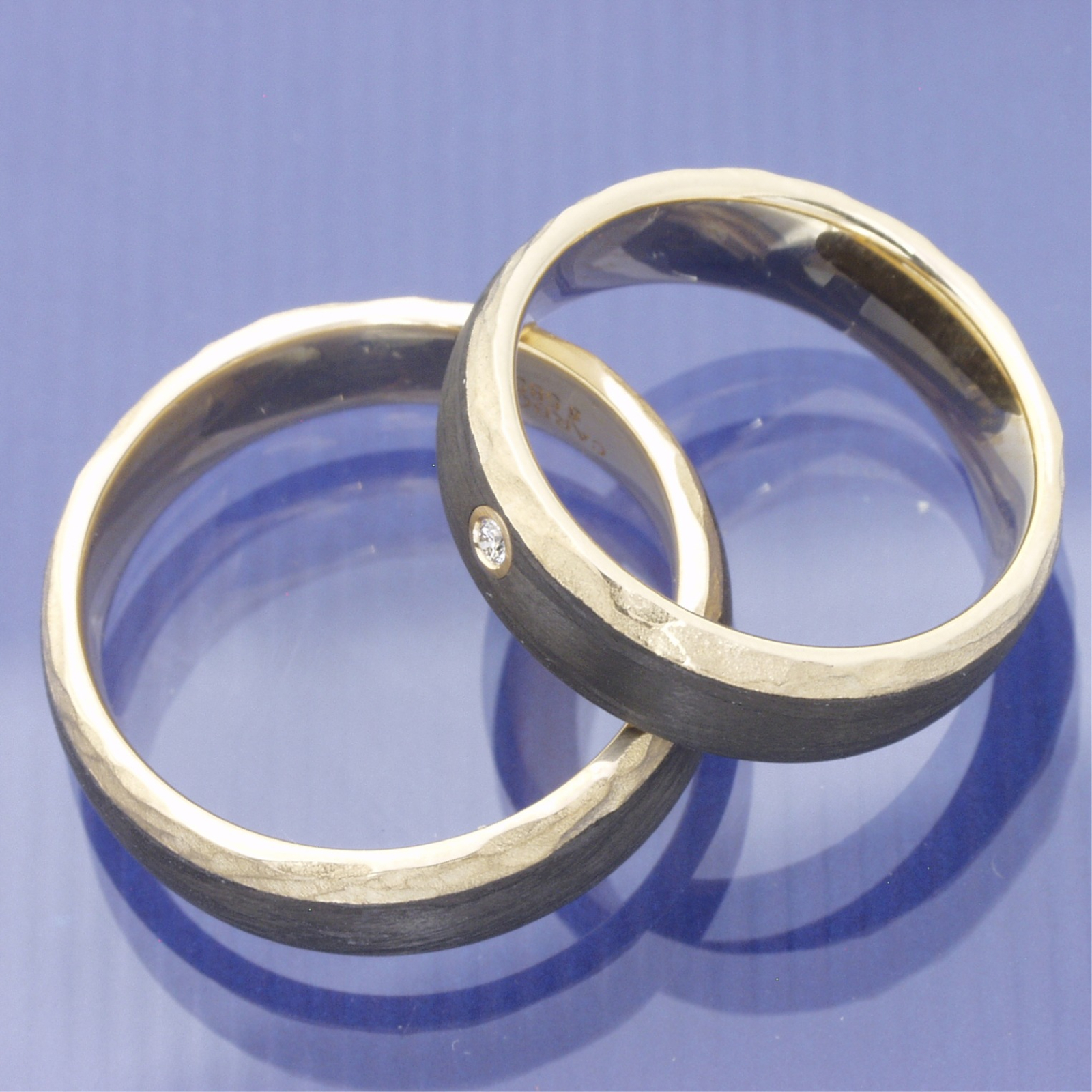 Seitenansicht Carbon Trauringe