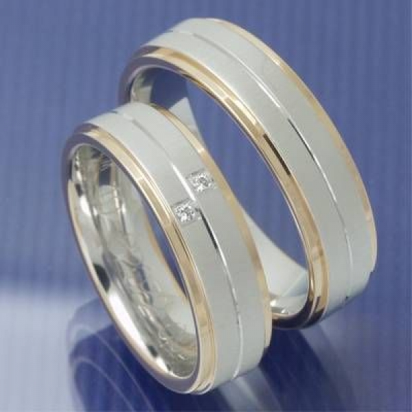 Weissgold und Rotgold Trauringe P4249028