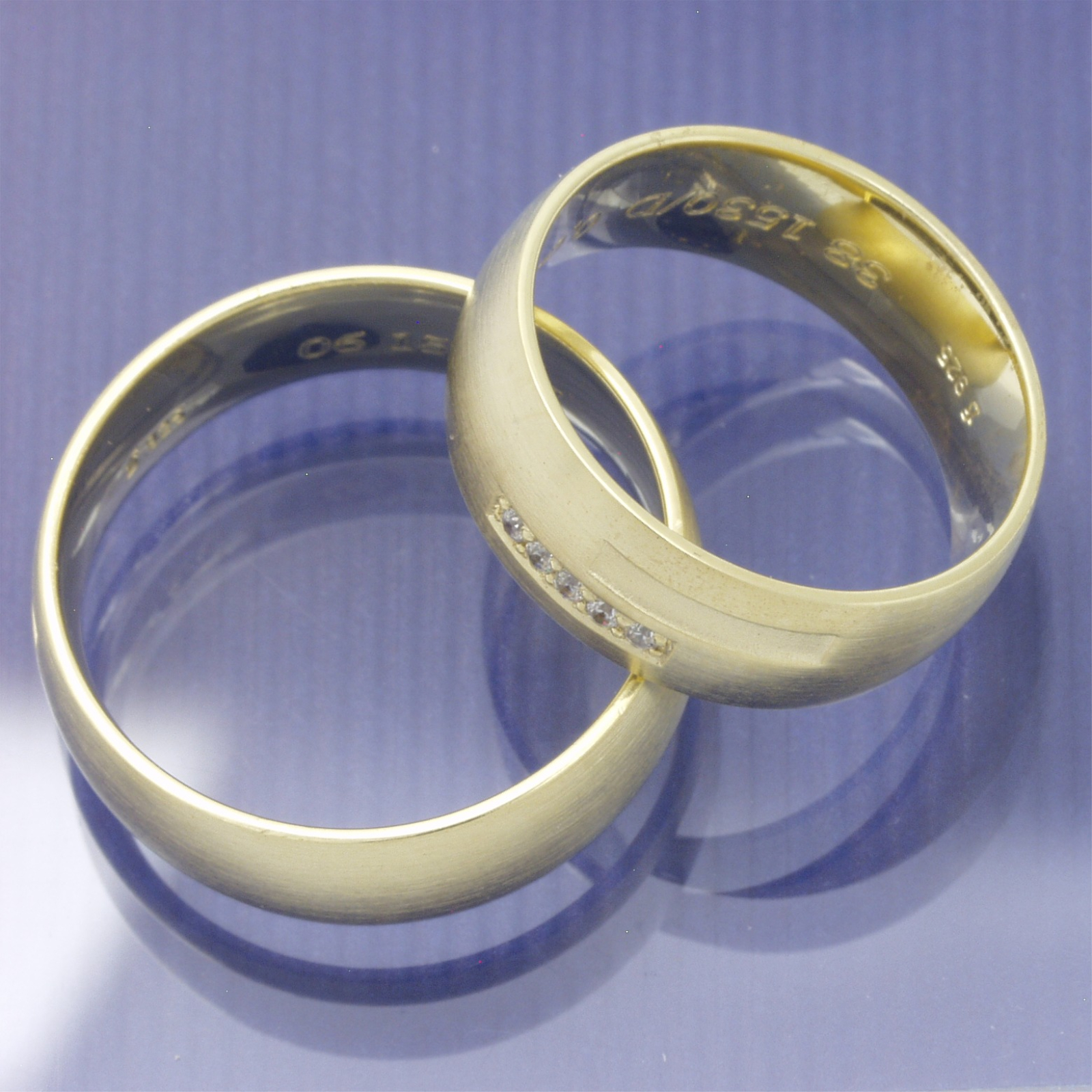 Trauringe aus 585 Gelbgold mit Brillanten P9293148