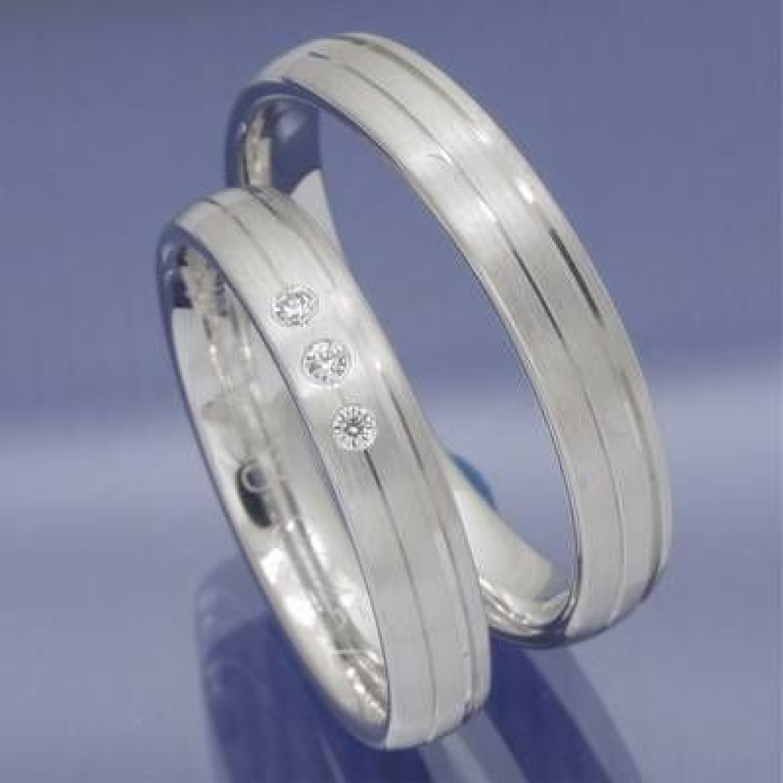 Eheringe Trauringe aus 585 Weissgold mit Brillanten PA208151