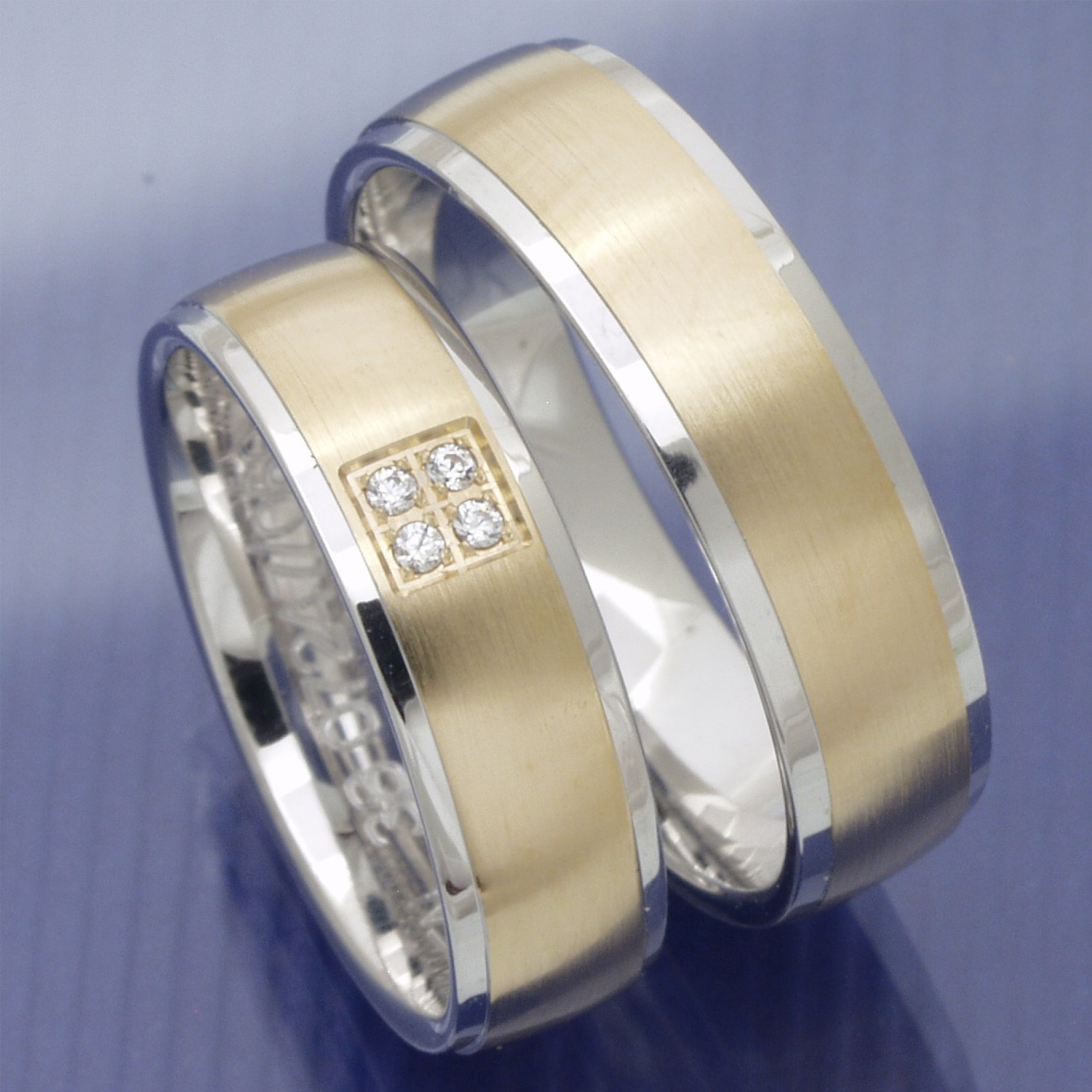 Bicolor Trauringe aus 585 Gelbgold und Weissgold PB260791