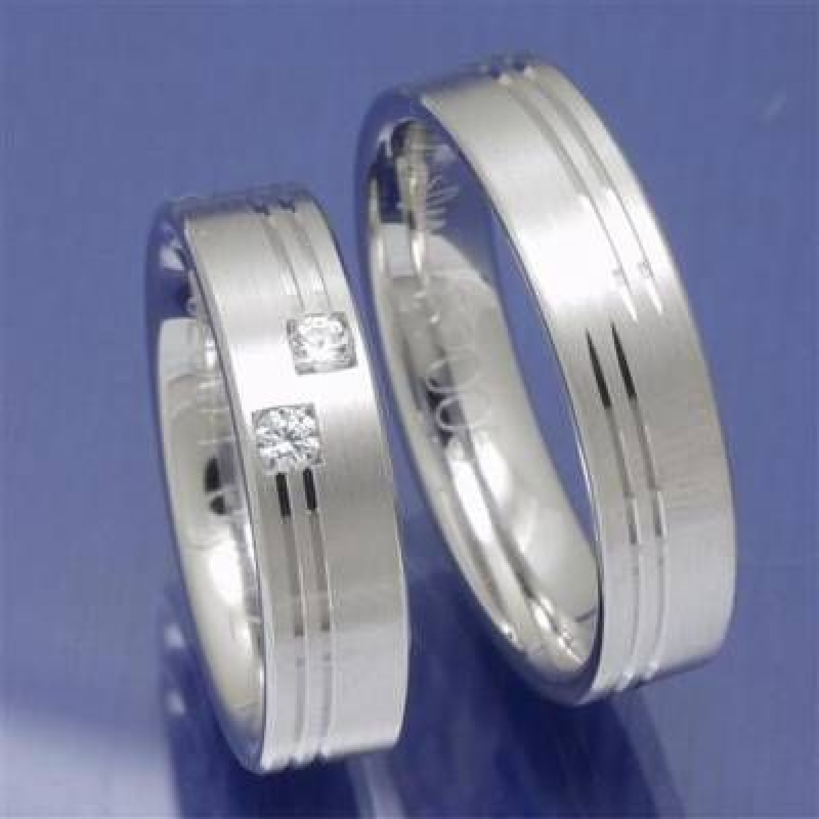 Trauringe aus 585 Weisgold mit Brillanten S2005