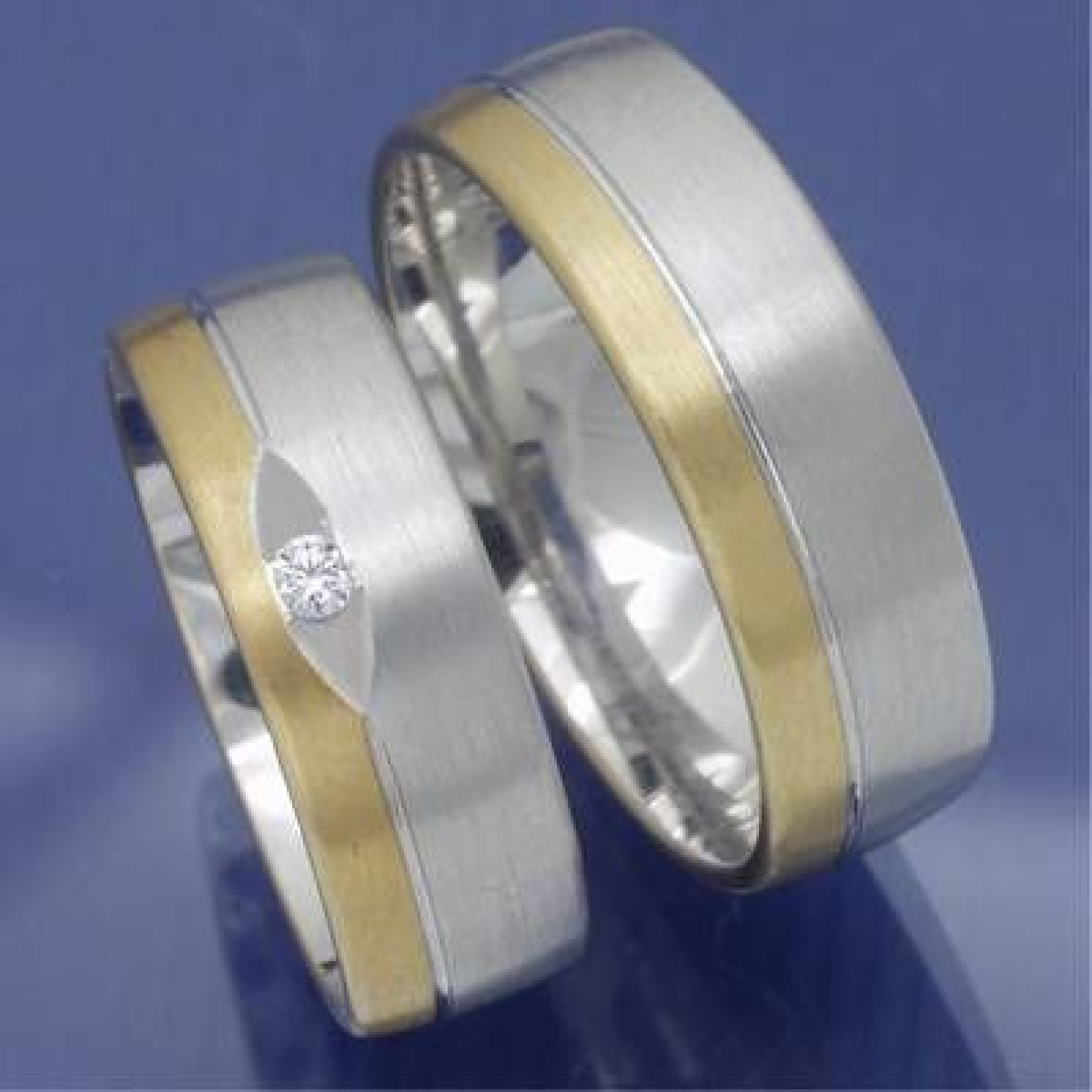 Partnerringe aus 585 Weissgold und Rotgold 051580-7