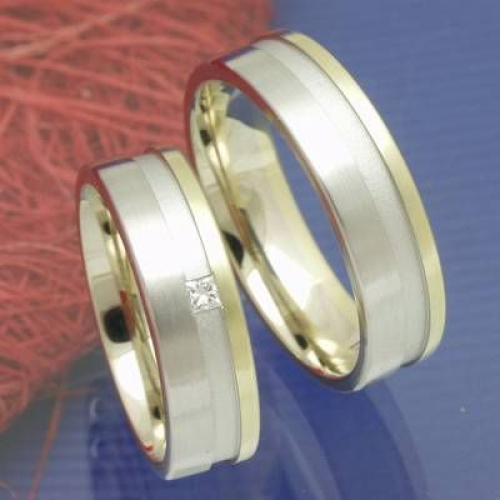 Eheringe Trauringe aus 585 Weiß und Gelbgold 055206