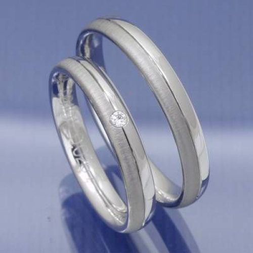 Eheringe Trauringe aus 585 Weiss und Graugold P4097714